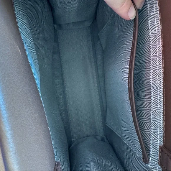 Elegant Brown Leather Tote Bag handbag - Picture 9 of 10